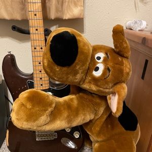 2000 Scooby Doo large jumbo plush 30”-32 in snuggly soft pillow Warner bros